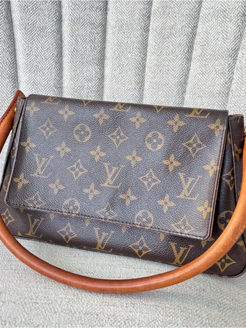 Louis Vuitton Mini Looping Vintage